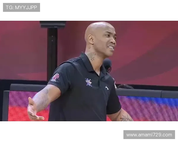 多库回应争议：未假摔倒地有因